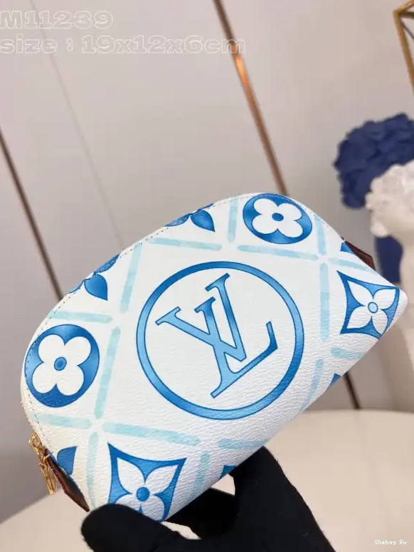 Cosmétique Pochette Louis Vuitton PM 0514